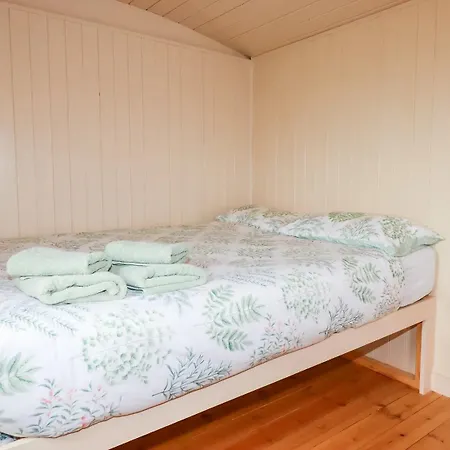 Ramblers Rest Cornwall Lodge